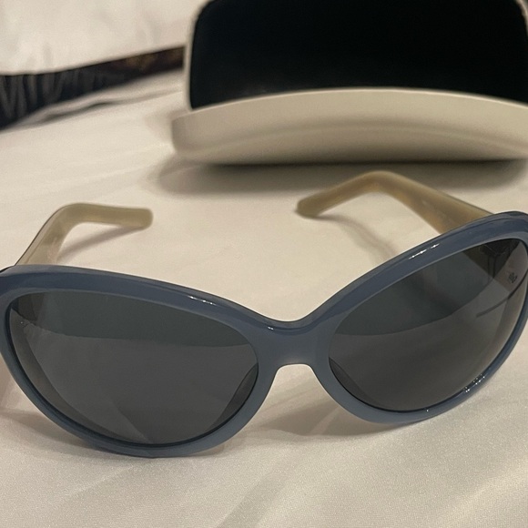 Dolce & Gabbana Sunglasses - Picture 2 of 10